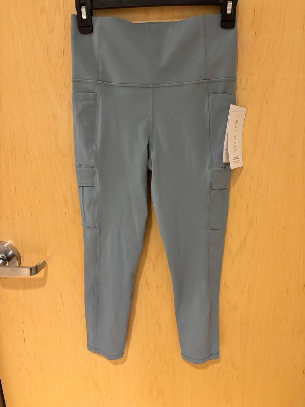 Athleta Salutation Cargo 7/8 Tight Legging Size Small